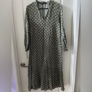 Zara Geometric Black and White Long Sleeve Dress